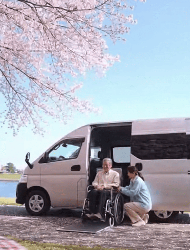 お花見など外出サポート